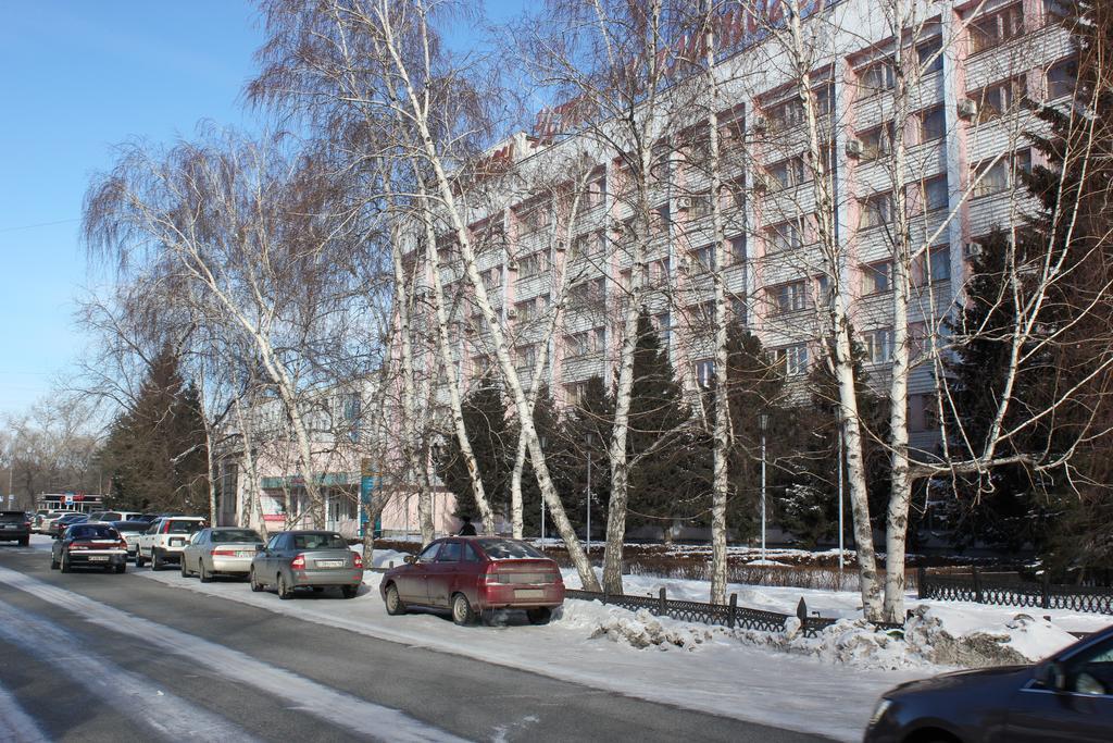 Ust-Kamenogorsk Hotel Exterior foto